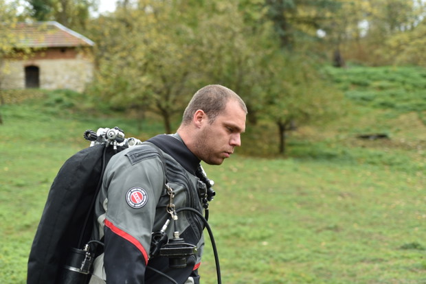 Ta zalana serbska cerkiew działa na wyobraźnię. Polscy nurkowie postanowili dotrzeć do jej wnętrza