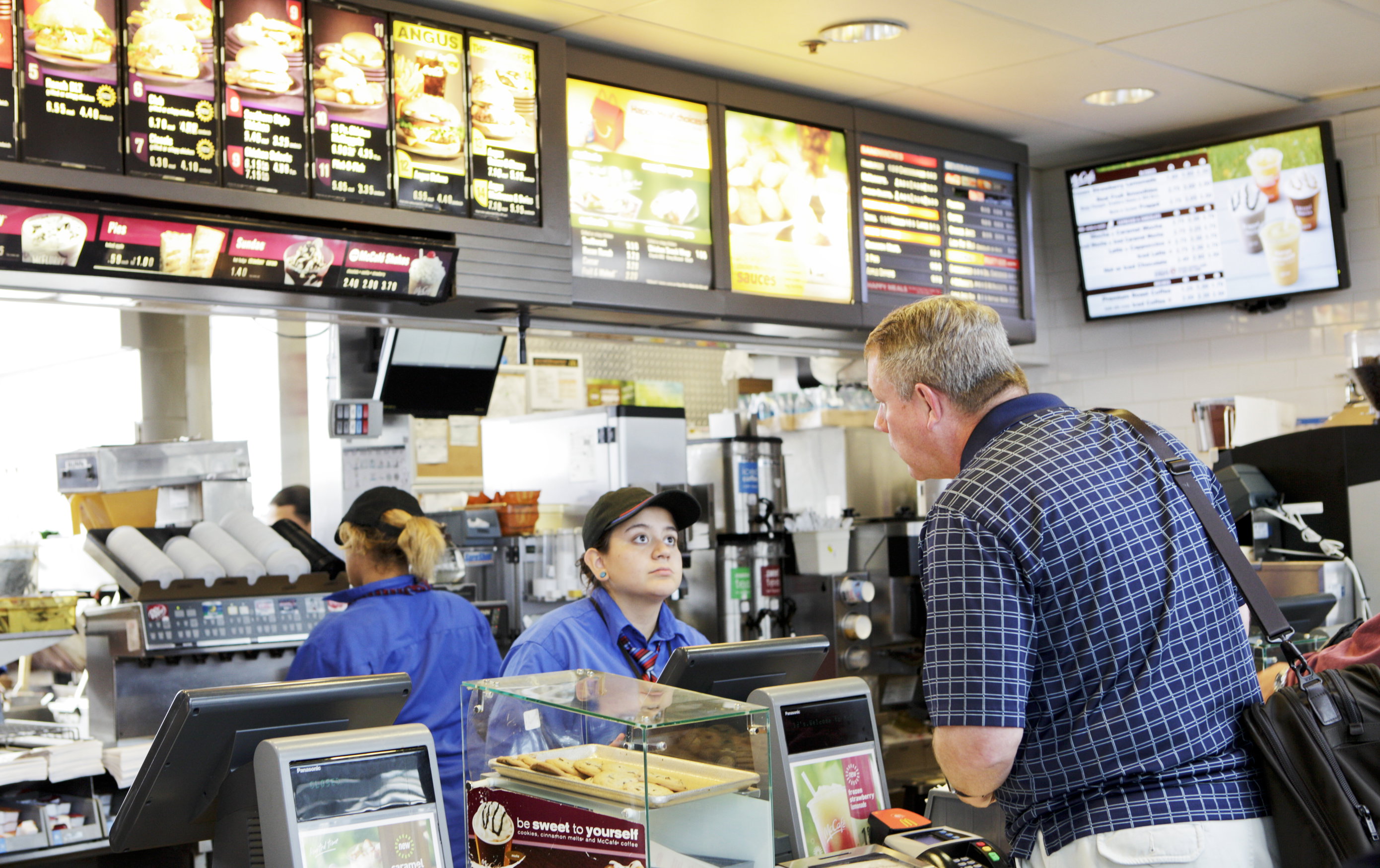 Frytki z McDonald's dobre na łysinę? Odpowiedzią jest zawarta w nich chemia