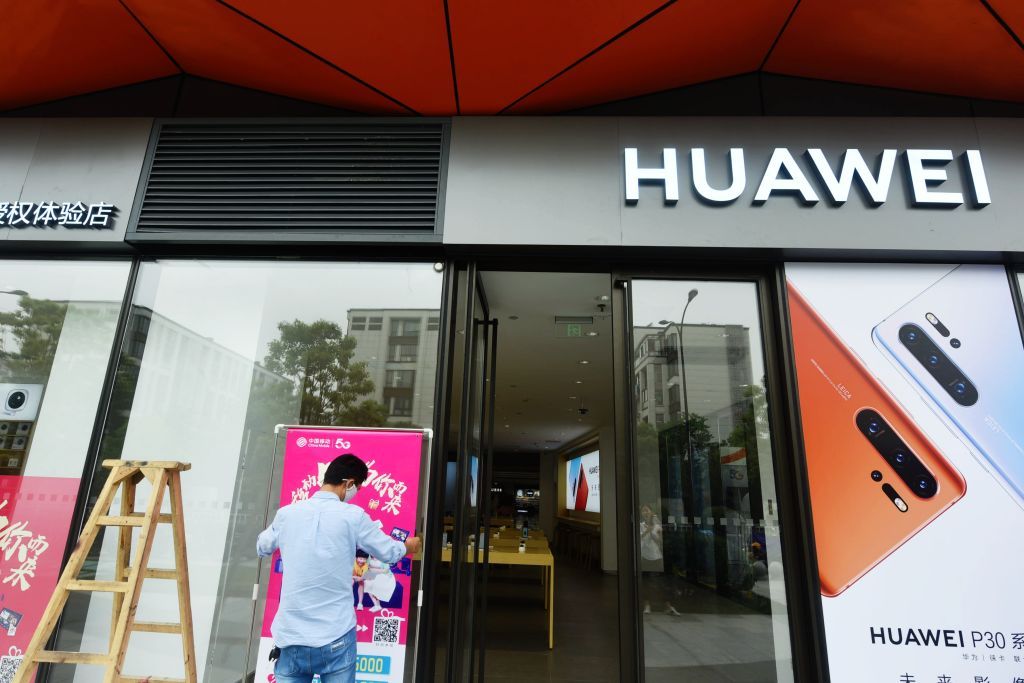 Google blokuje aktualizacje systemu dla urządzeń Huawei. To efekt wojny informatycznej USA-Chiny