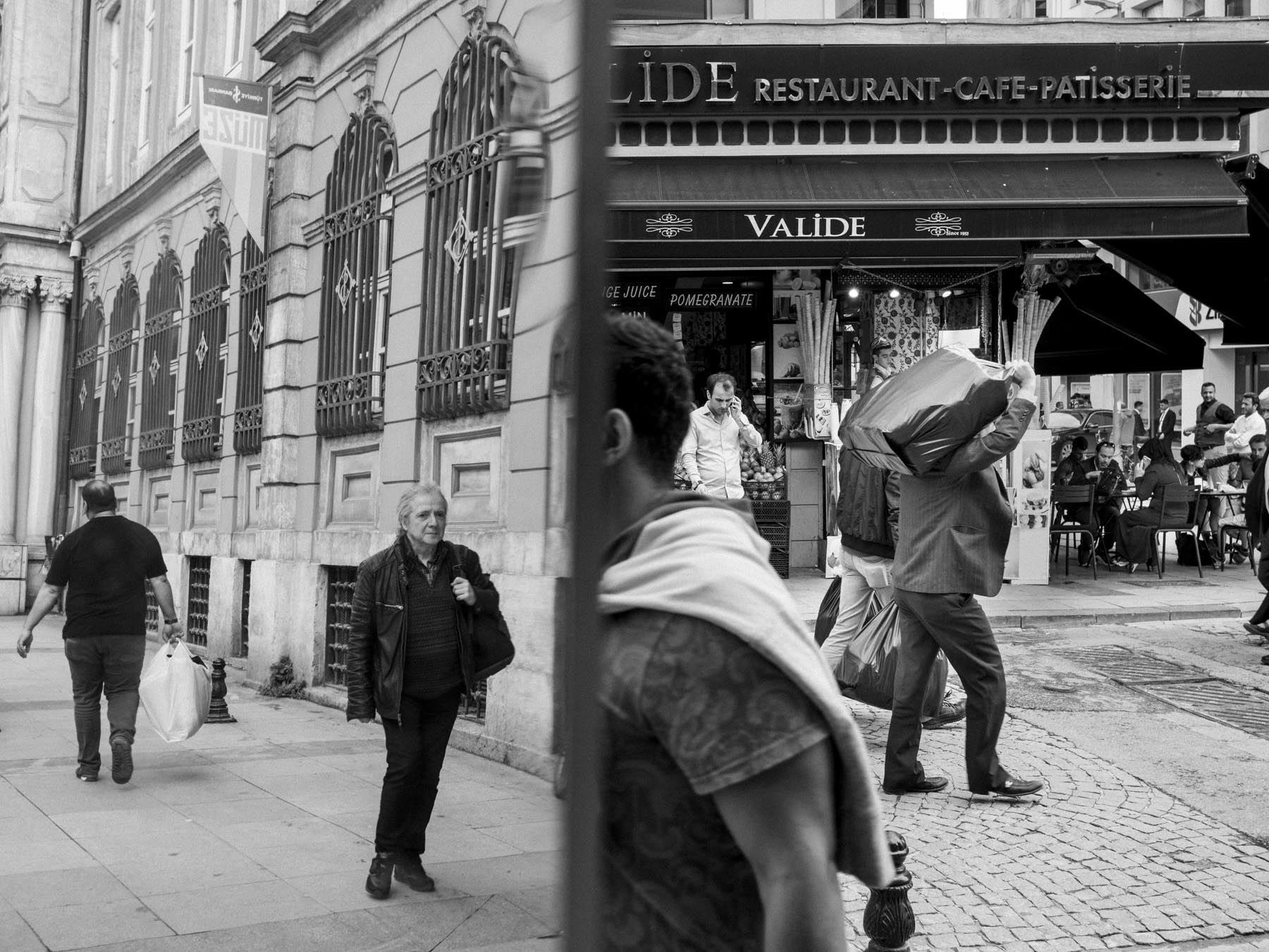 Fotografia uliczna (street photography). Porady Mikołaja Nowackiego, jak uprawiać fotografię uliczną