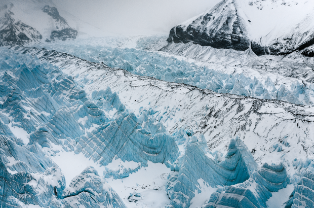 Wielka tajemnica Everestu. Kto NAPRAWDĘ był pierwszym zdobywcą góry gór?