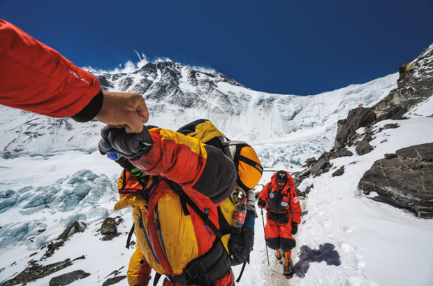 Wielka tajemnica Everestu. Kto NAPRAWDĘ był pierwszym zdobywcą góry gór?