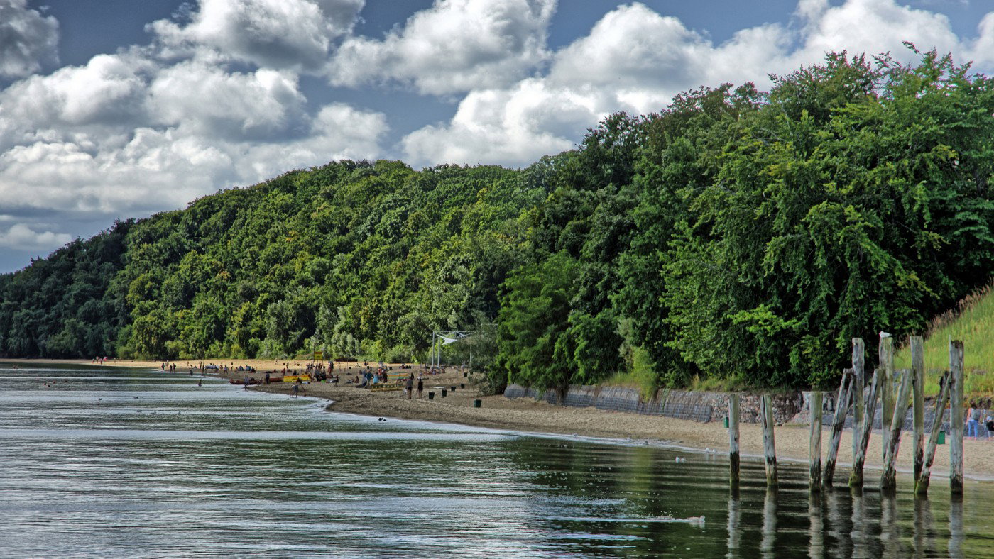 Plaża w Orłowie może wymagać kolejnej refulacji (fot. Getty Images)
