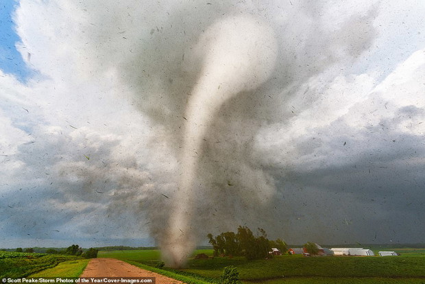 Storm Photos of the Year