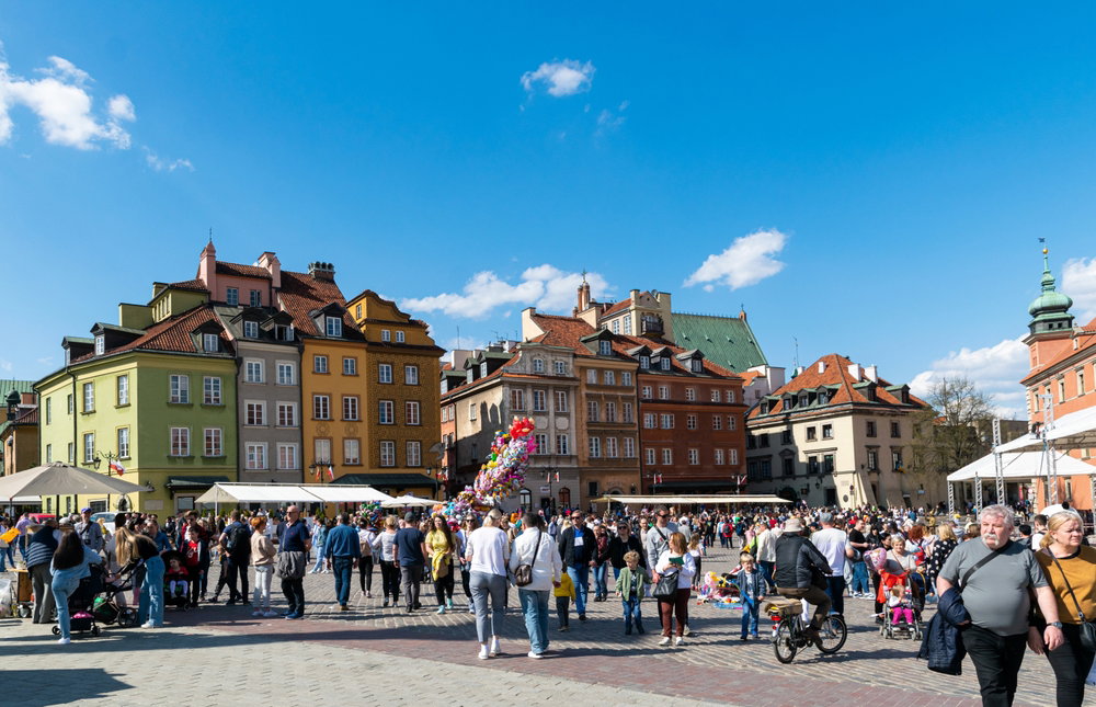 Warsaw,,Poland,-,May,01,,2022:,Ancient,Houses,And,A