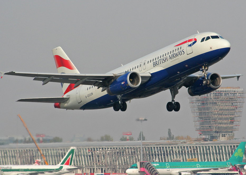 G-EUUN__British_Airways_-_Airbus_320-200__w_galerii_zdjec_lotniczych_1264587112752_kopia