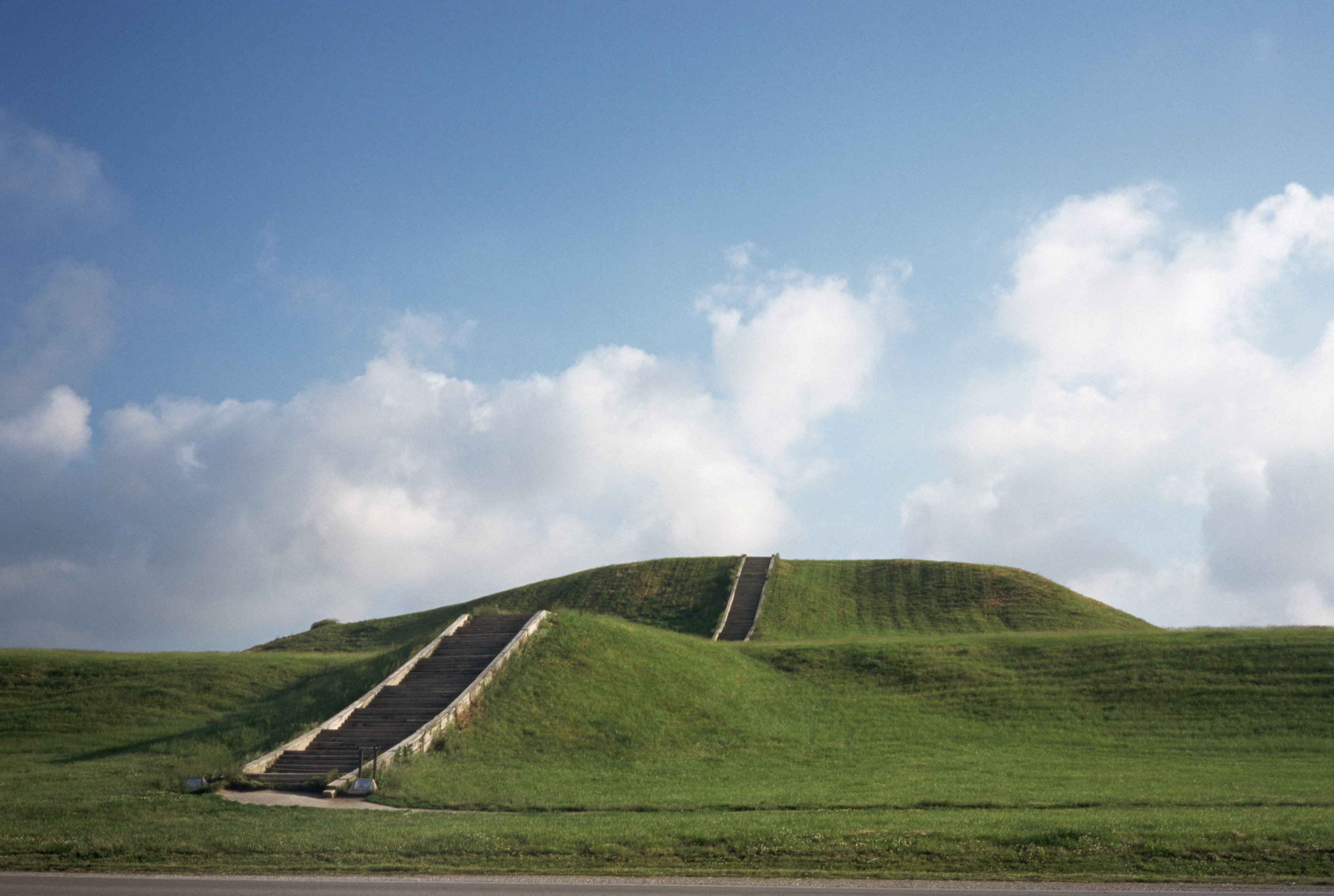 Najstarsze miasto w Ameryce Północnej było kiedyś większe niż Londyn. Jak powstała Cahokia ? (fot. Getty Images)