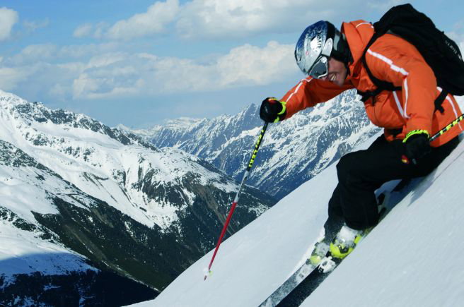 Dolina_Stubai_narciarz-_fot_Tourismusverband_Stubai_Tirol-_sm