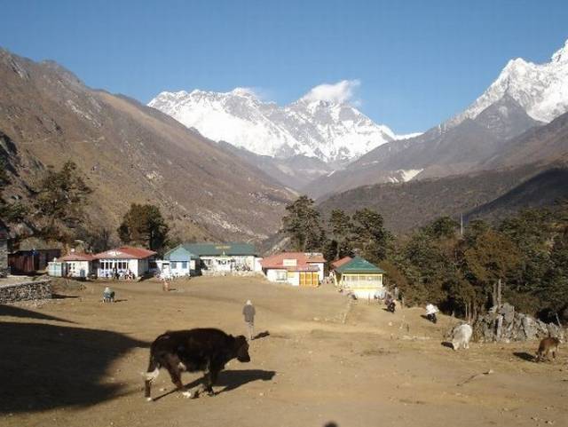 Everest 60 lat Expedition