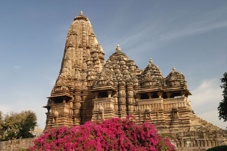 Khajuraho – co wiemy o tych indyjskich świątyniach z listy UNESCO? (fot. Rahul Sharma/ INDIAPICTURE/Universal Images Group via Getty Images)