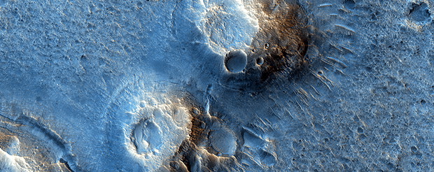 ESP_026086_2115