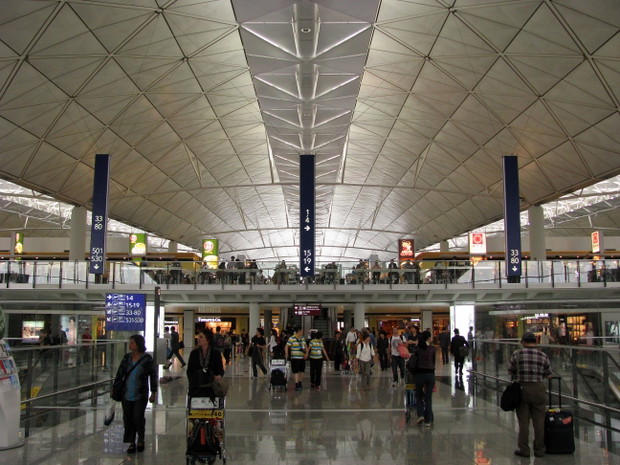 Hong_Kong_International_Airport_Terminal_1_-09