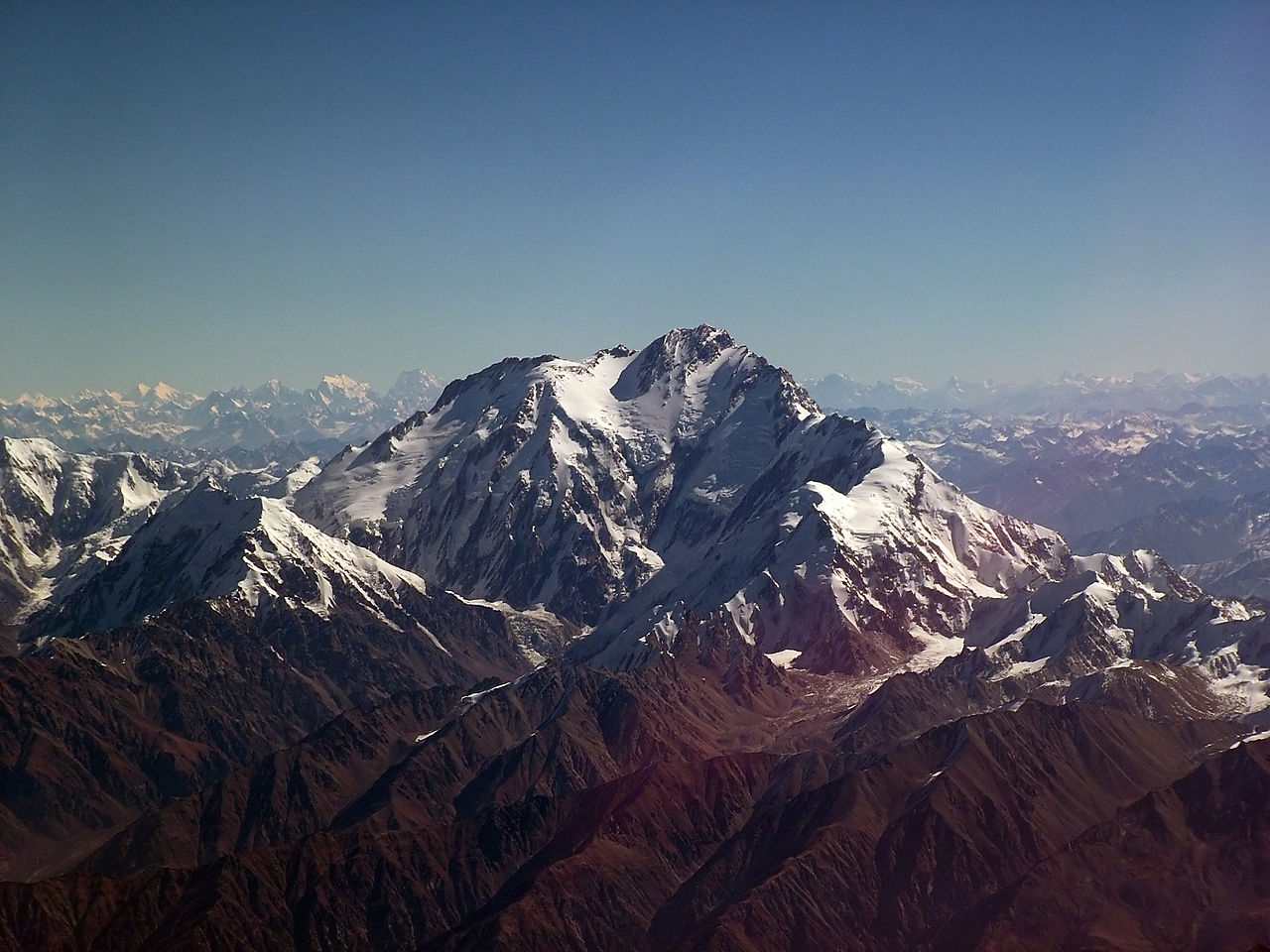 1280px-Nanga_Parbat_from_air