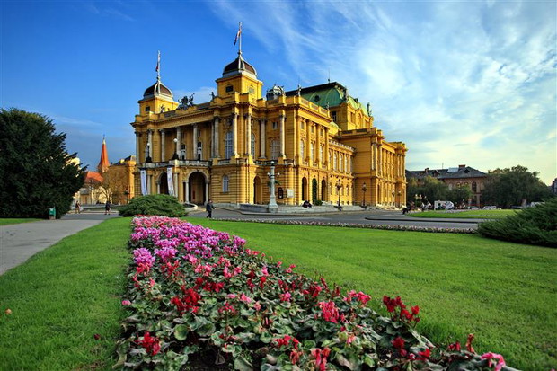 Croatian-national-theatre-(c) CNTB