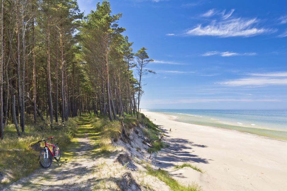 Majówka nad morzem 2024. Zaplanuj długi weekend nad Bałtykiem. Może potrwać nawet ponad tydzień