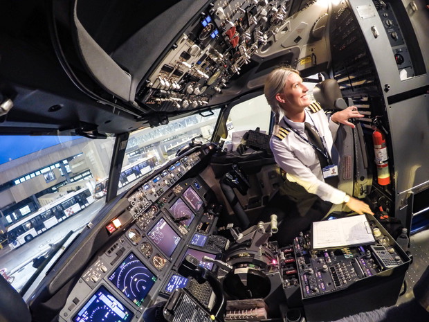 https://www.instagram.com/pilotmaria/