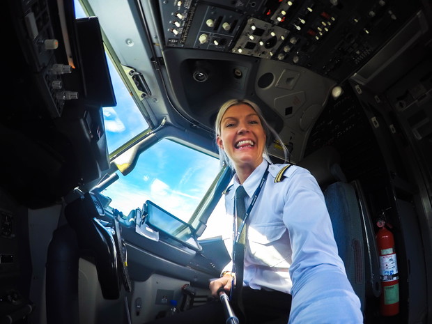 https://www.instagram.com/pilotmaria/