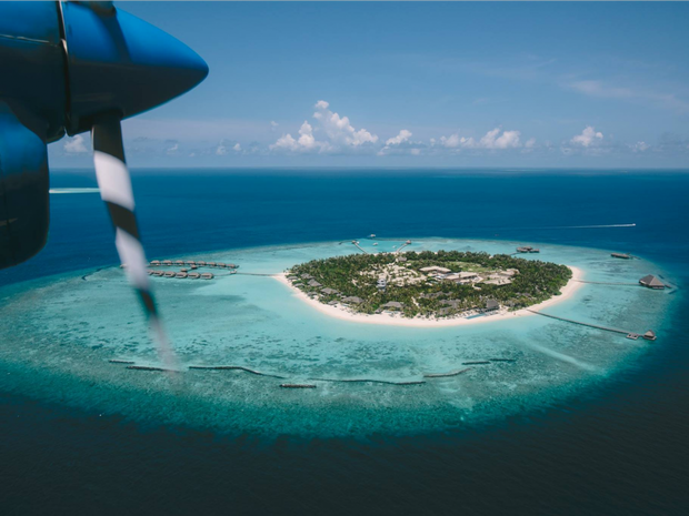 located-in-the-noonu-atoll-in-the-maldives-velaa-private-island-has-various-over-the-water-villas-pool-houses-and-private-residences-for-guests-to-choose-from-each-of-the-private-retreats-here-are-built-using-local-materials-and-the-resorts