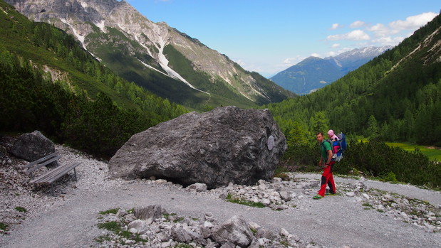 Z dzieckiem w Alpach