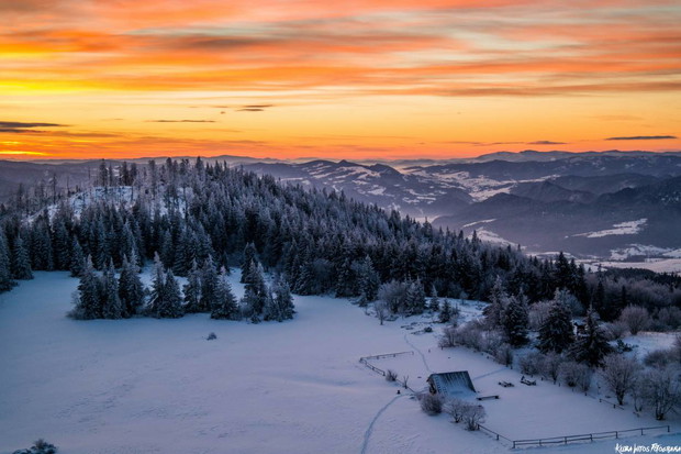 Widok z wieży na Lubaniu
