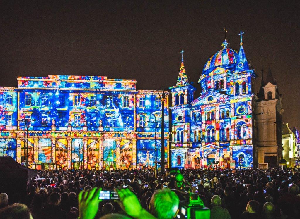 Light. Move. Festival