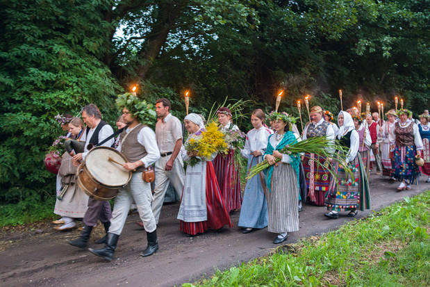 Festiwal Ludowych Zespołów Tanecznycódh Źrliska