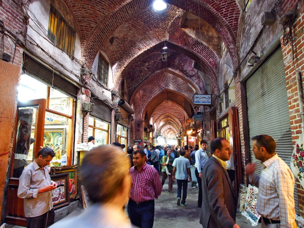 Pieszo przez Iran