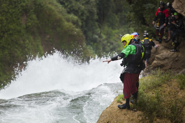 „Chasing Niagara” to nie tylko porywający dokument o przygodzie życia. To także piękna opowieść o odpowiedzialności i sile prawdziwej przyjaźni