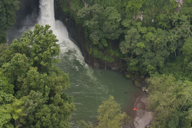„Chasing Niagara” to nie tylko porywający dokument o przygodzie życia. To także piękna opowieść o odpowiedzialności i sile prawdziwej przyjaźni