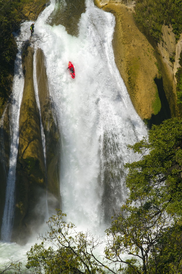 „Chasing Niagara” to nie tylko porywający dokument o przygodzie życia. To także piękna opowieść o odpowiedzialności i sile prawdziwej przyjaźni