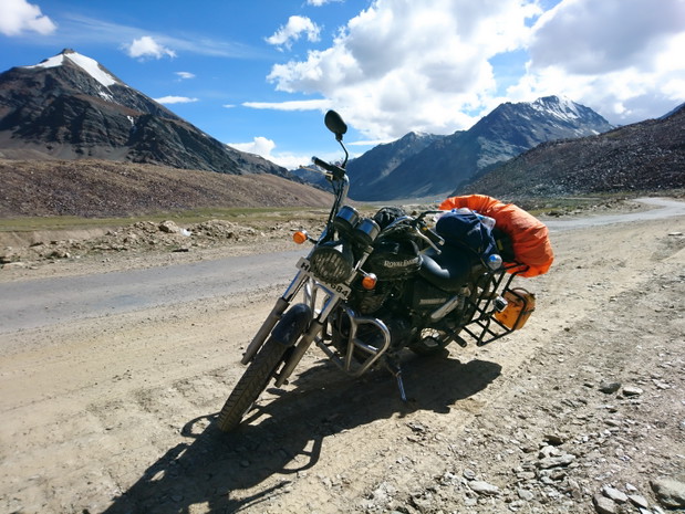 550 km motocyklem przez Himalaje
