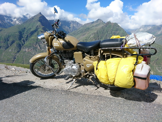 550 km motocyklem przez Himalaje