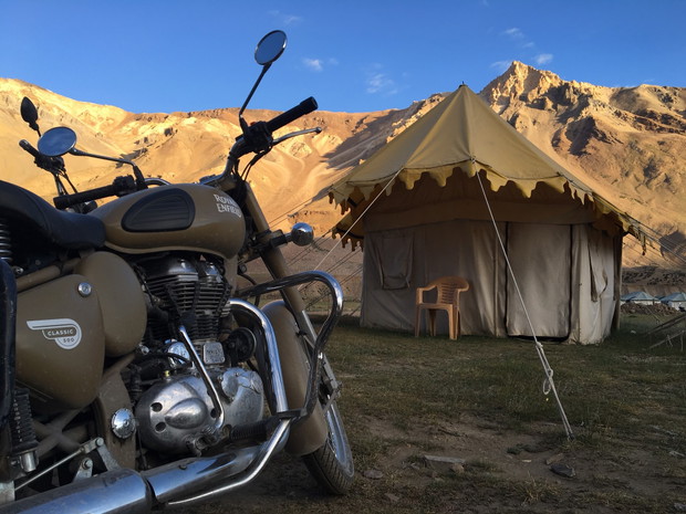 550 km motocyklem przez Himalaje