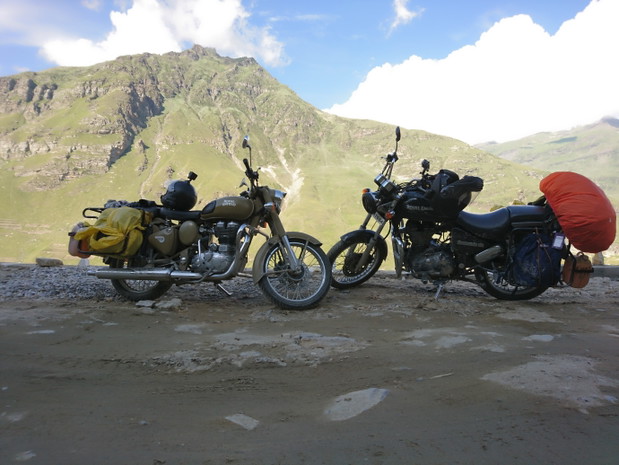 550 km motocyklem przez Himalaje