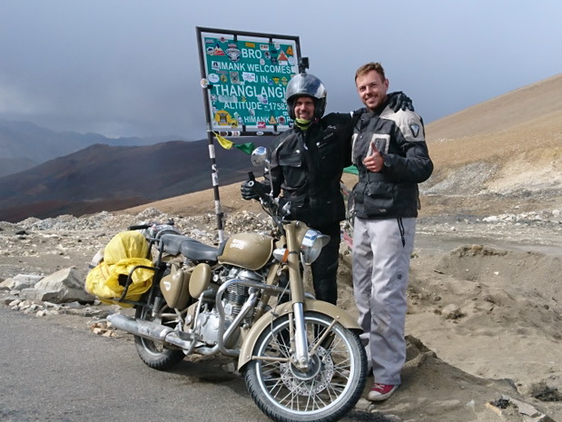 550 km motocyklem przez Himalaje
