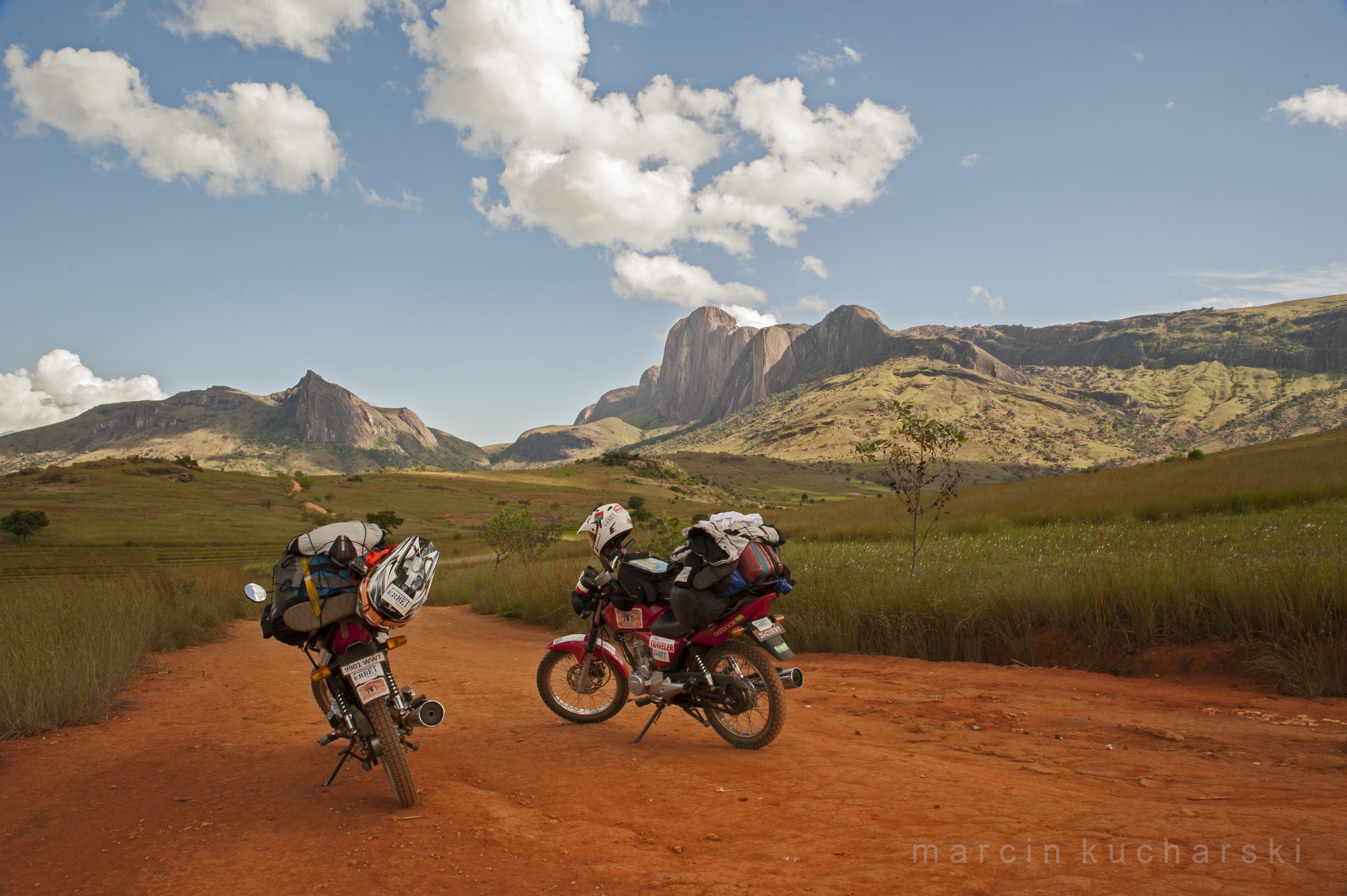 Motocyklem przez Madagaskar