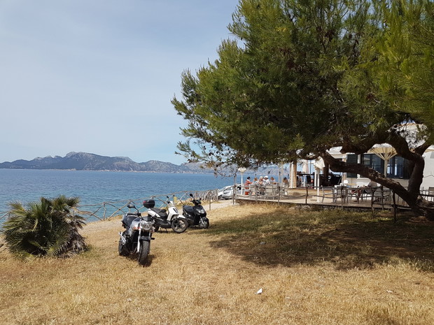 Restauracja na wzgórzu. La Victoria. Majorka