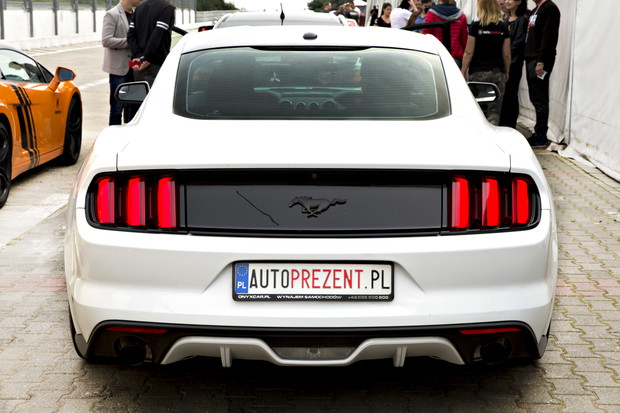 Autoprezent