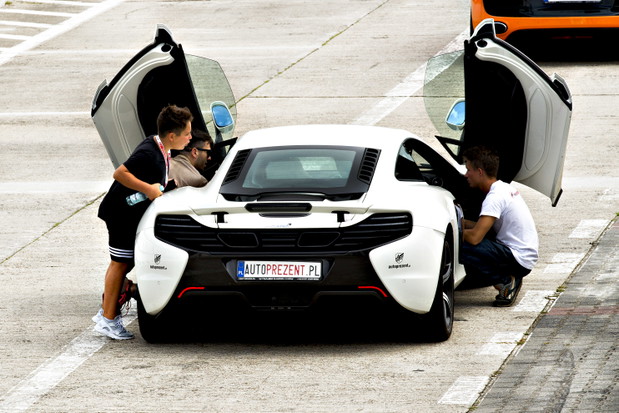 Autoprezent