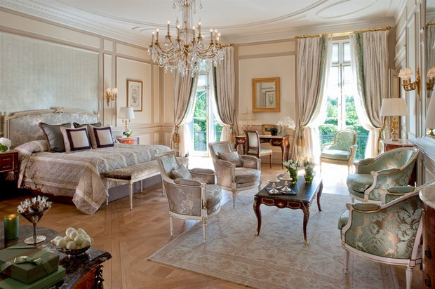 Zwierzaki z historią, hotel Le Meurice, Paryż