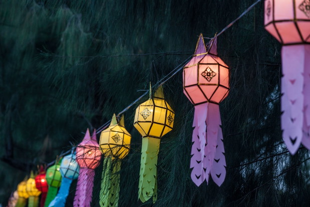Loy Krathong - święto obchodzone podczas pełni księżyca w Chiang Mai