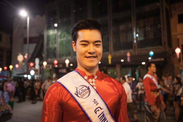 Loy Krathong - święto obchodzone podczas pełni księżyca w Chiang Mai