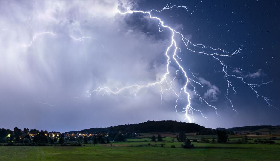 Meteorolodzy wykryli rekordowe „megabłyskawice”. Jedna z nich miała kilkaset kilometrów