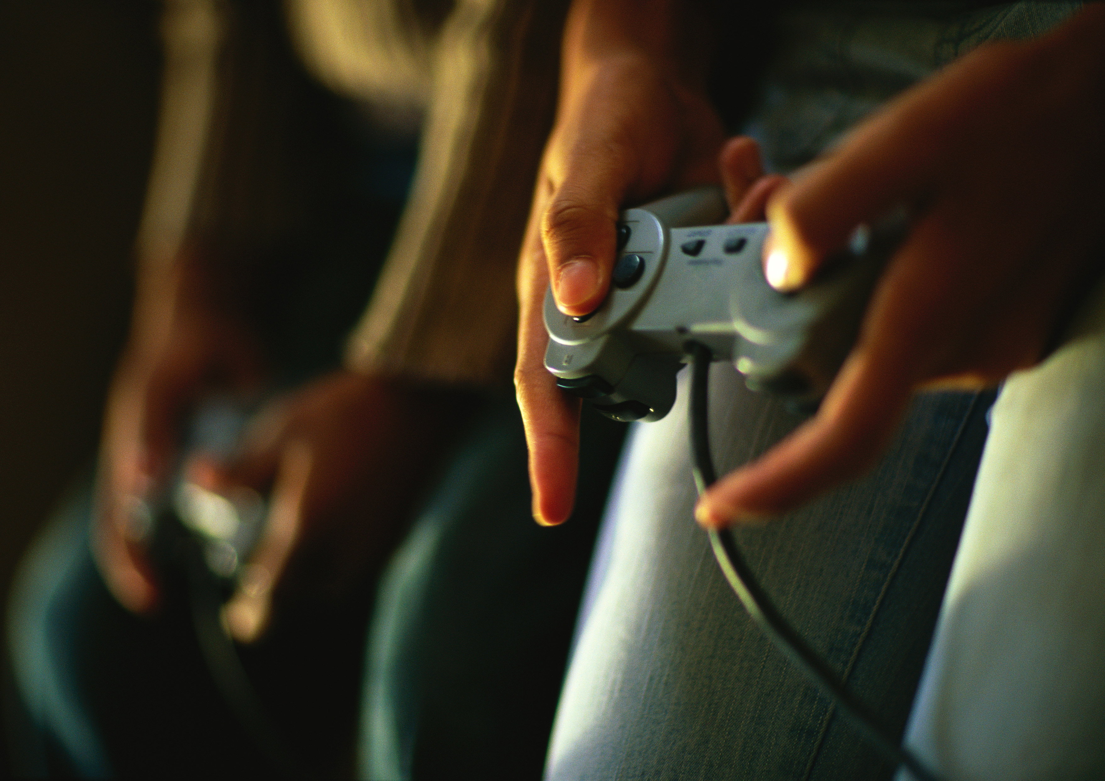 Mikropłatności w grach uzależniają jak hazard? Rodzice, uwaga na "lootbox"