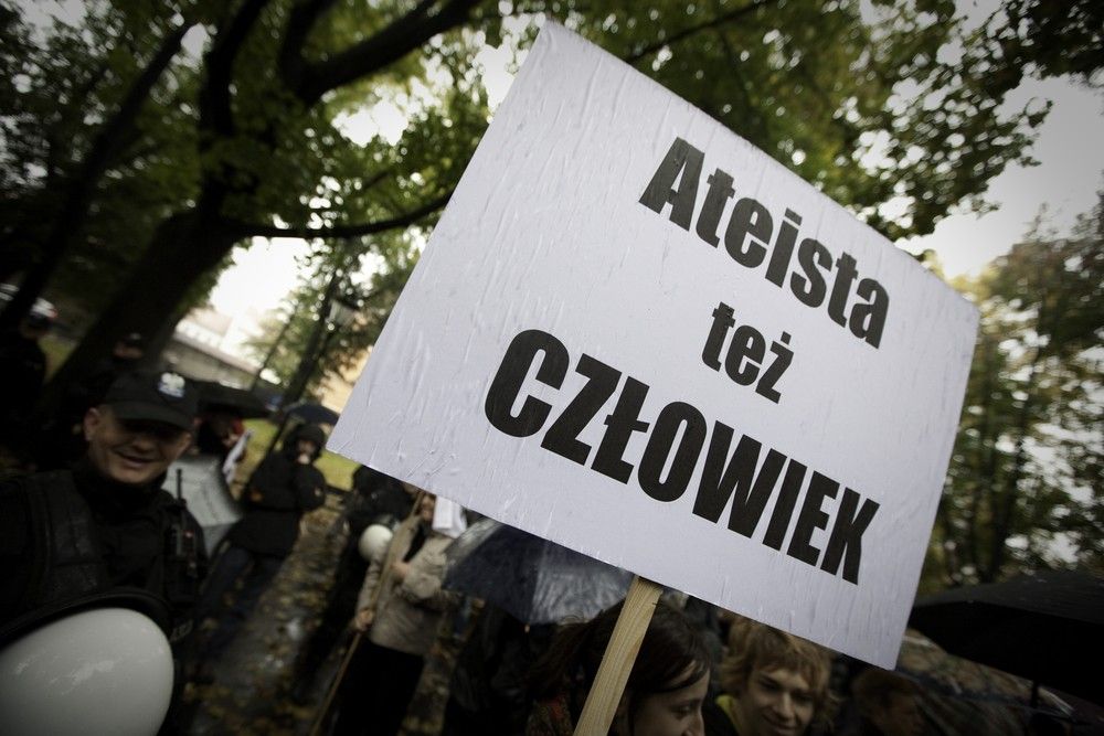 Marsz Ateistow i Agnostykow zorganizowany przez organizacje Młodzi Wolnomyśliciele, Kraków 2099 rok