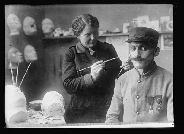 Maski Anne Colemann Ladd
