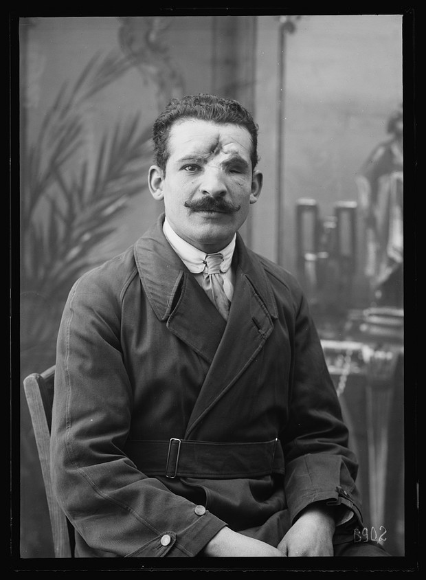 Maski Anne Colemann Ladd