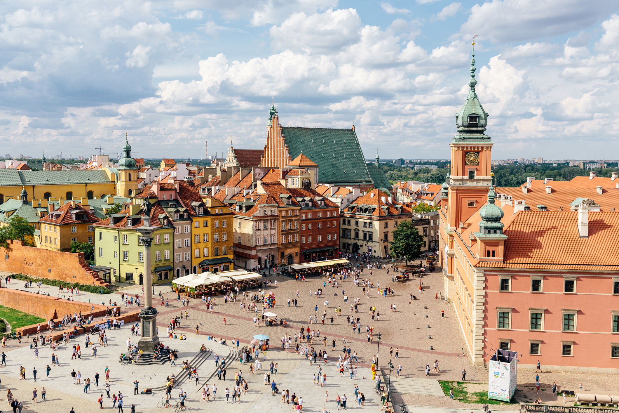 Ciekawe miejsca w Warszawie: dla rodziny, młodzieży i na randkę (fot. Getty Images)