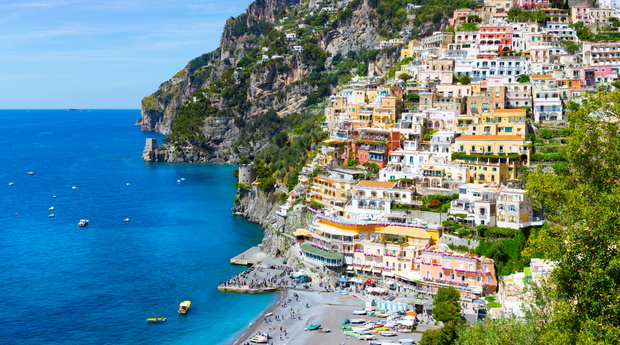 Sorrento – malowniczy zakątek Włoch. Dlaczego warto je odwiedzić?