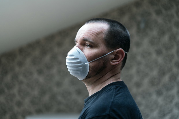 Epidemia i mechanizmy paniki. To, co przerażające i nieznane , powoduje zwarcia w ludzkim mózgu